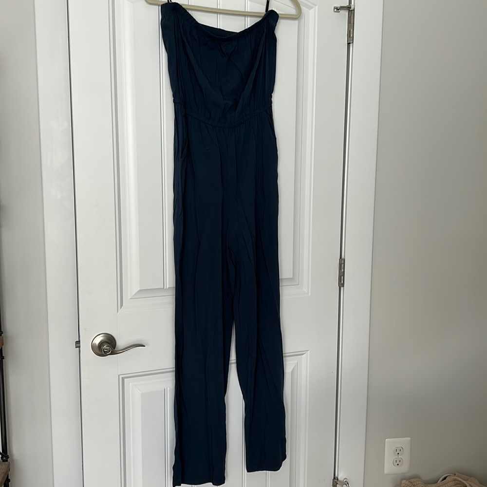 Strapless navy jumpsuit forever 21 with pockets